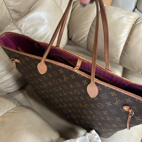 💞💞XXL Louis Vuitton Neverfull GM monogram PIVIONE INTERIOR🩷 - Picture 8 of 16